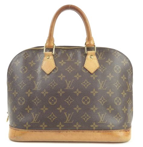 pigiama louis vuitton costo|Louis Vuitton alma pm.